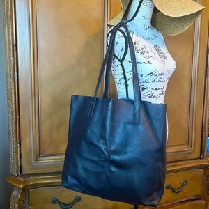 Garrett Navy blue leather tote